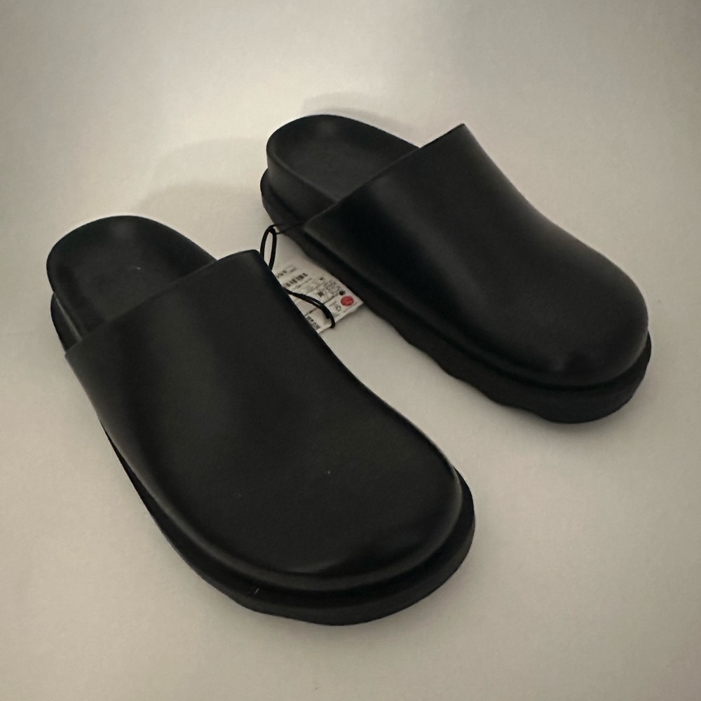 Zara Brand New Leather Black Slip On Clogs Size 7.5 38